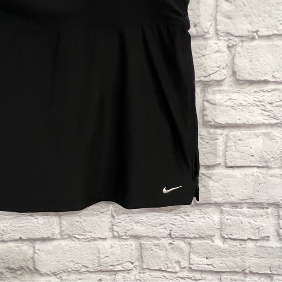 Nike womens size medium(8-10) dri fit skirt skort built in shorts classic black - Picture 3 of 3